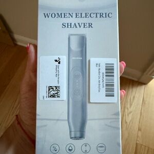 Silver Women Electric Shaver